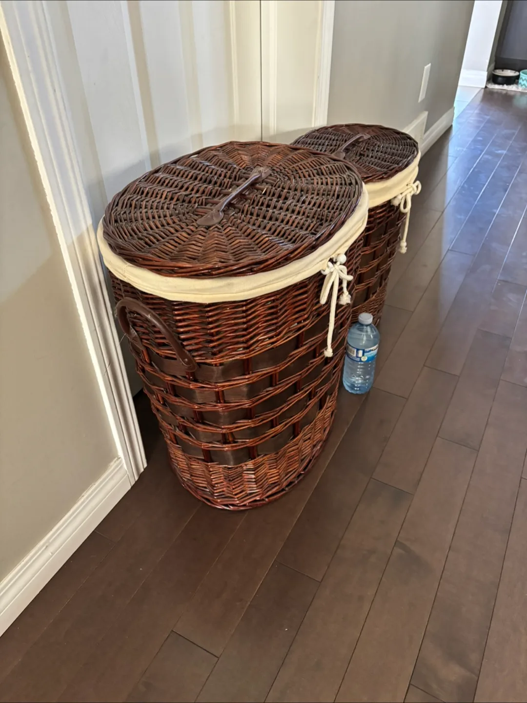 Wicker Laundry Baskets with Lids - Set of 2 thumbnail