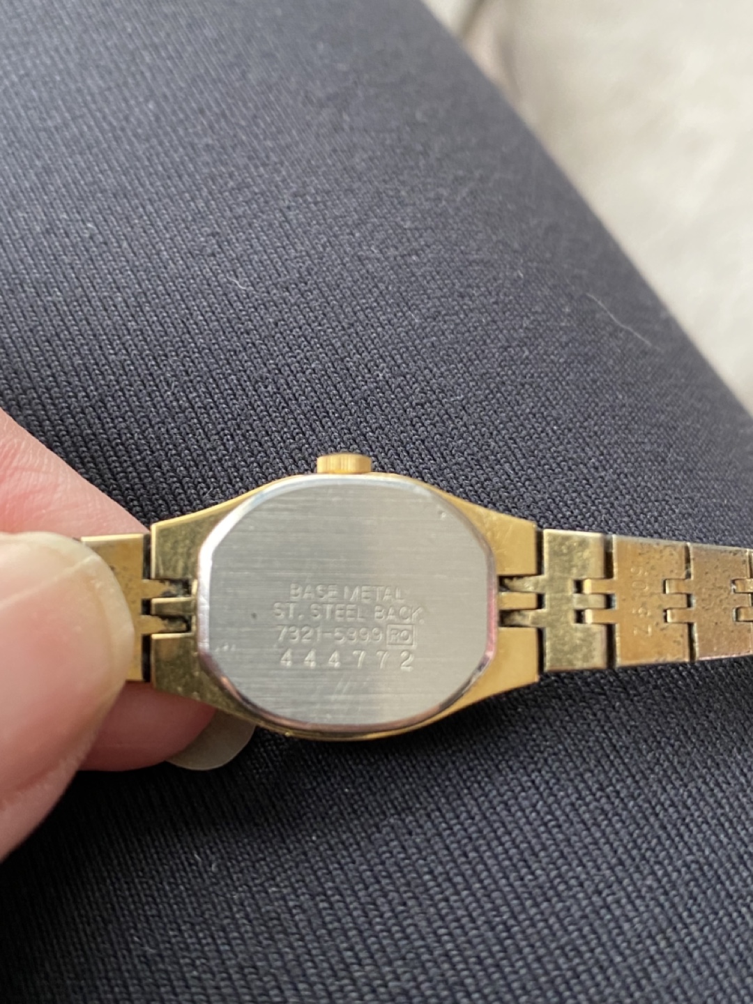 Seiko Ladies Gold Tone Watch - photo 2