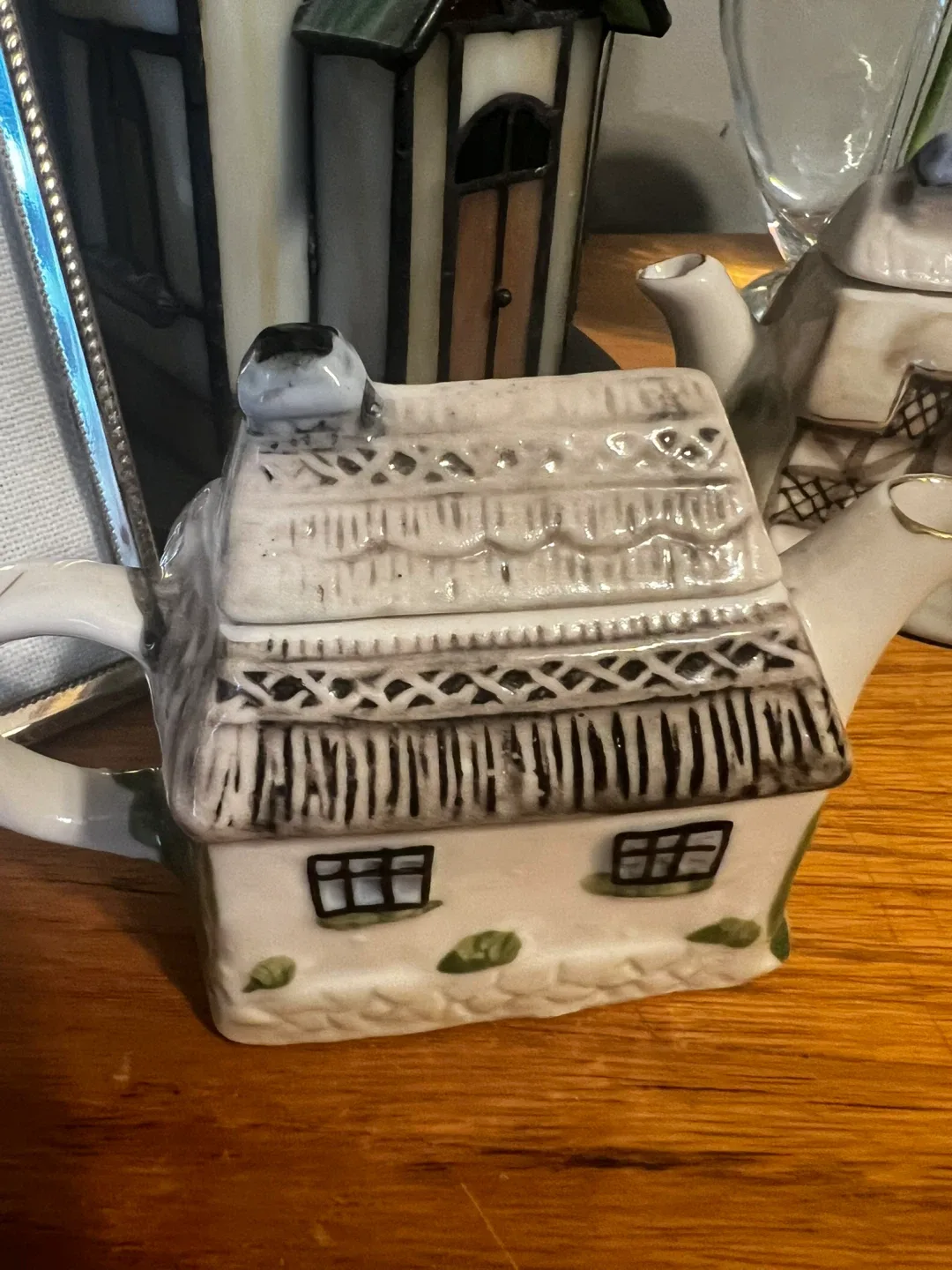 House-Shaped Teapots image indicator(2)