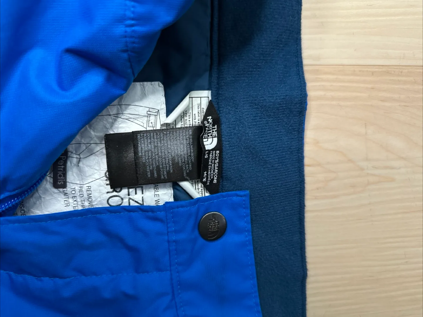 North face Snowpants image indicator(3)