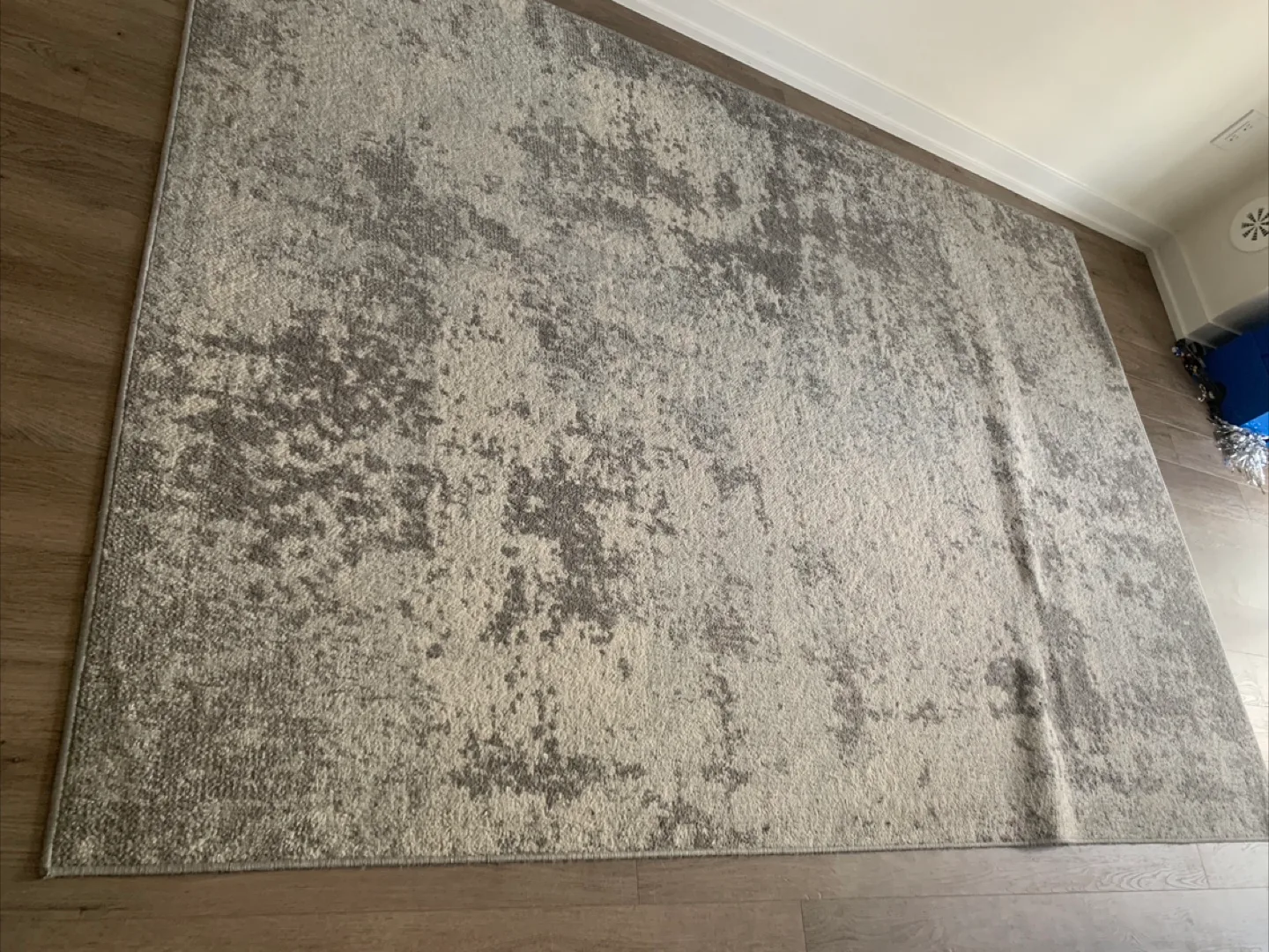 Surya CHE2340-5373 Chester Rug 5'3" x 7'3" thumbnail