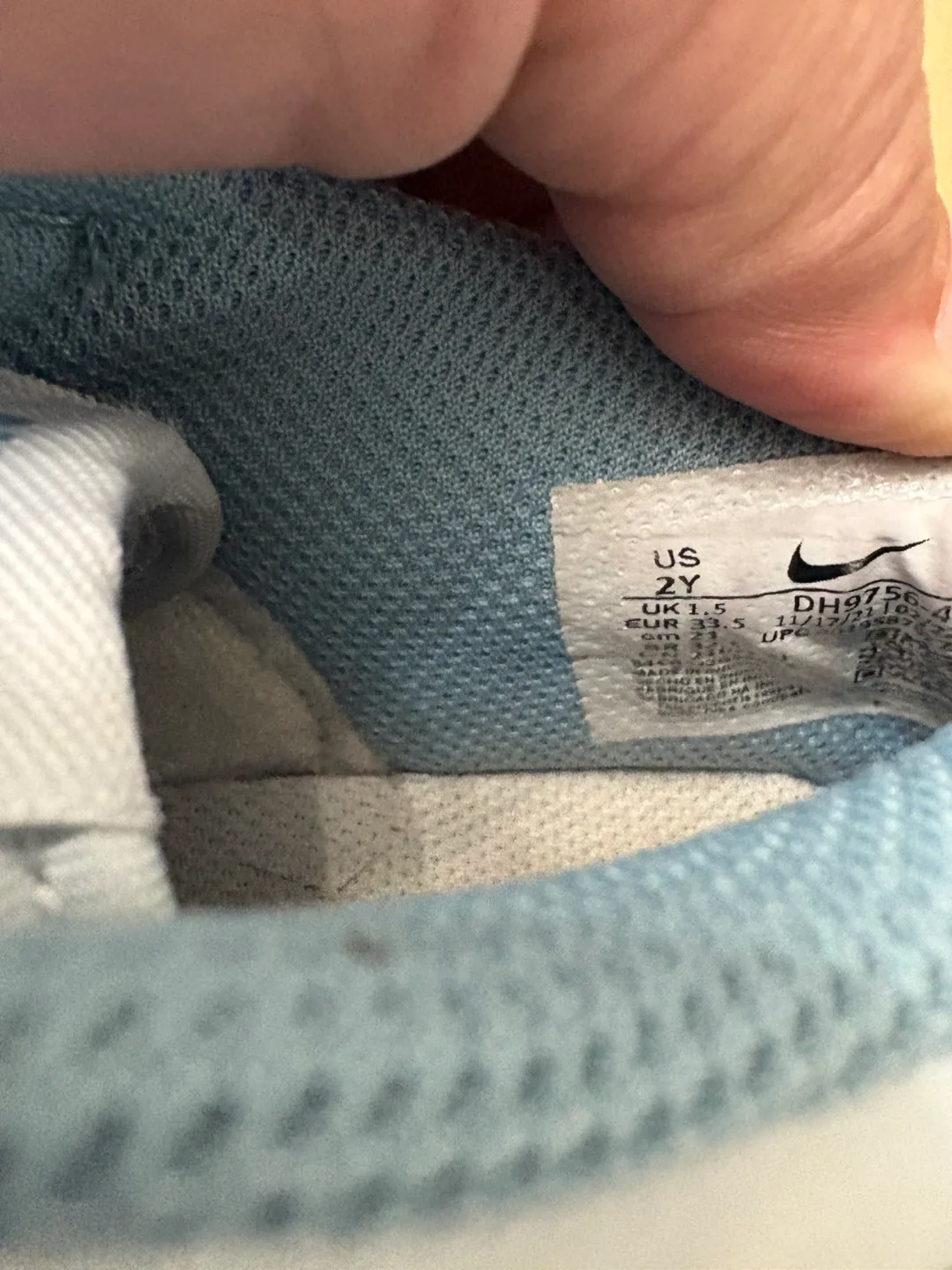 Kids shoes youth image indicator(6)