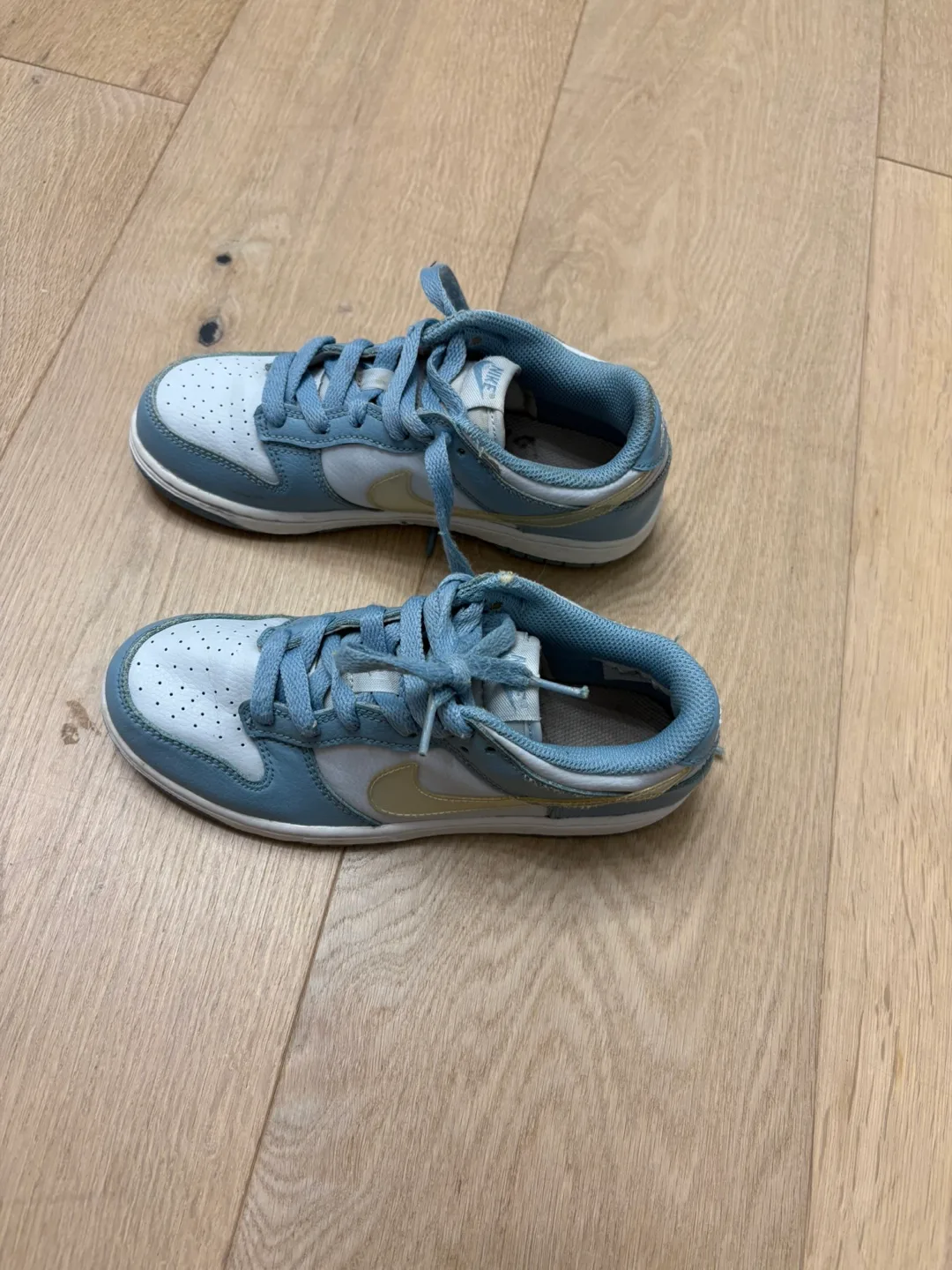 Kids shoes youth image indicator(5)