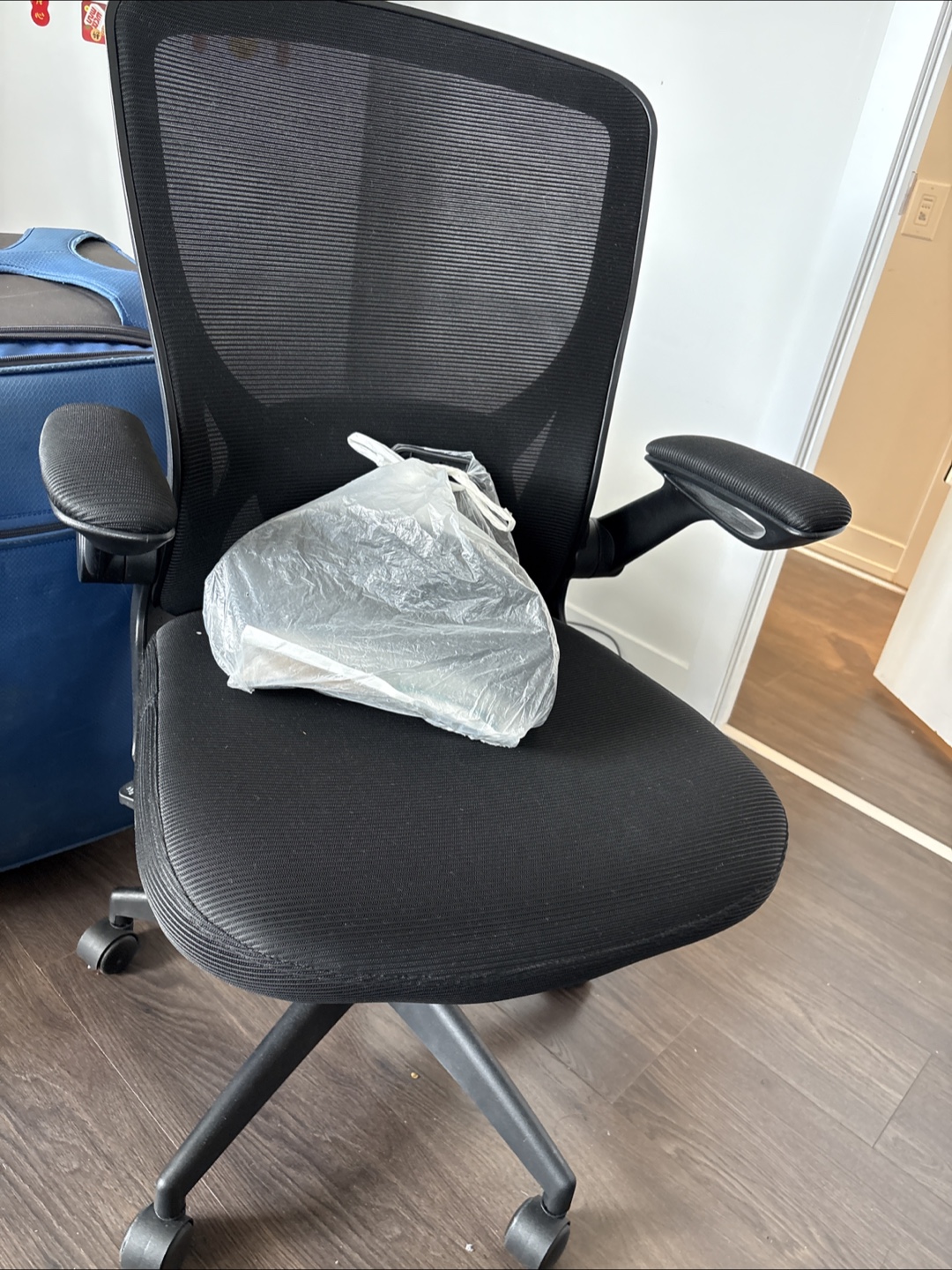 Office Chair - Black - photo 2