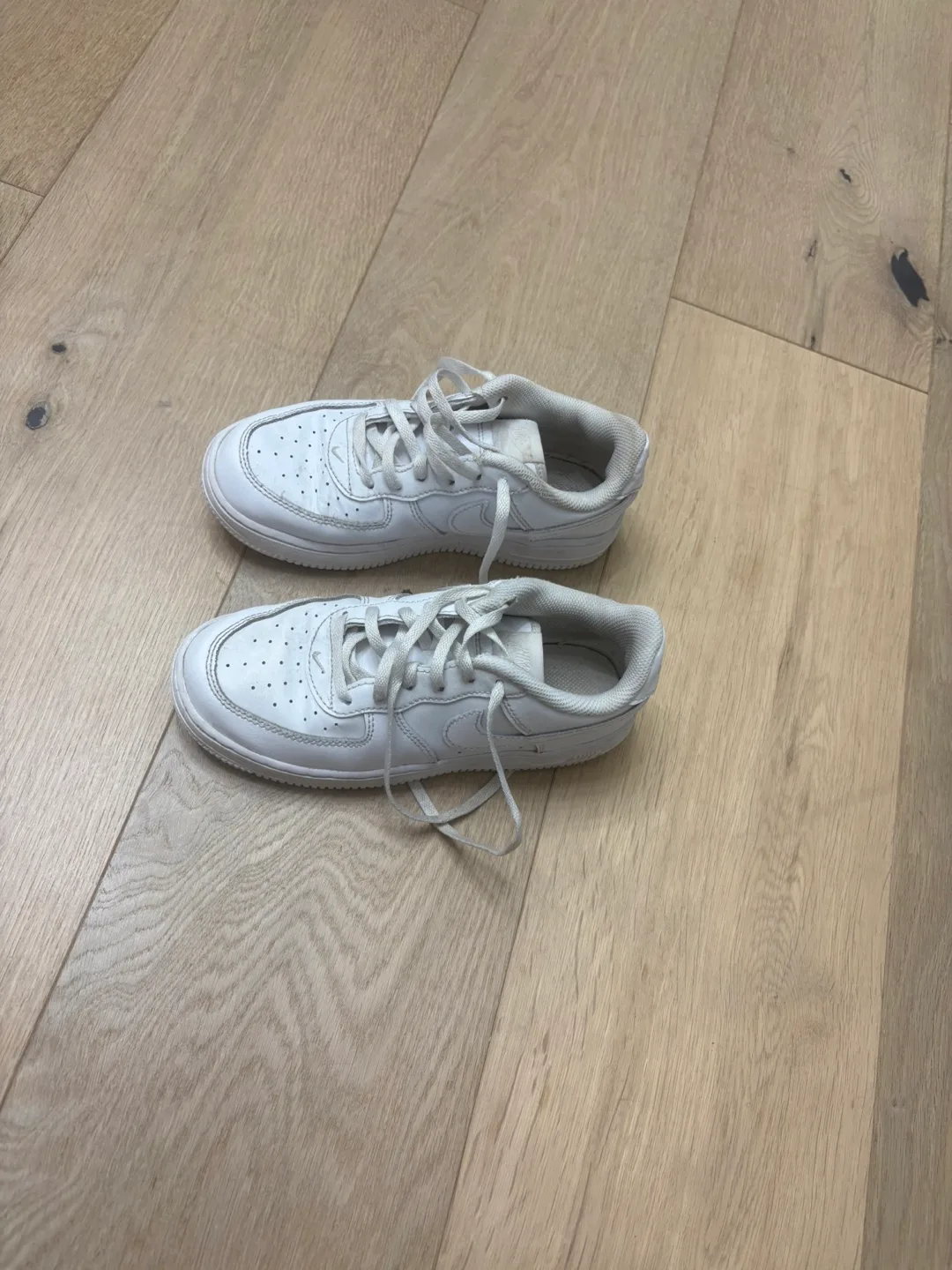 Kids shoes image indicator(2)