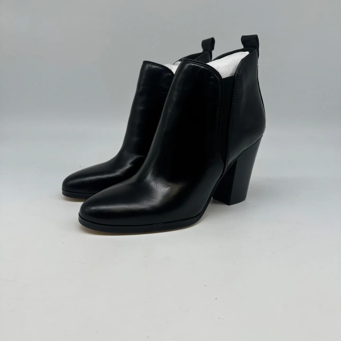 Brand new Michael Kors Black Leather Boots - Size 8.5M thumbnail
