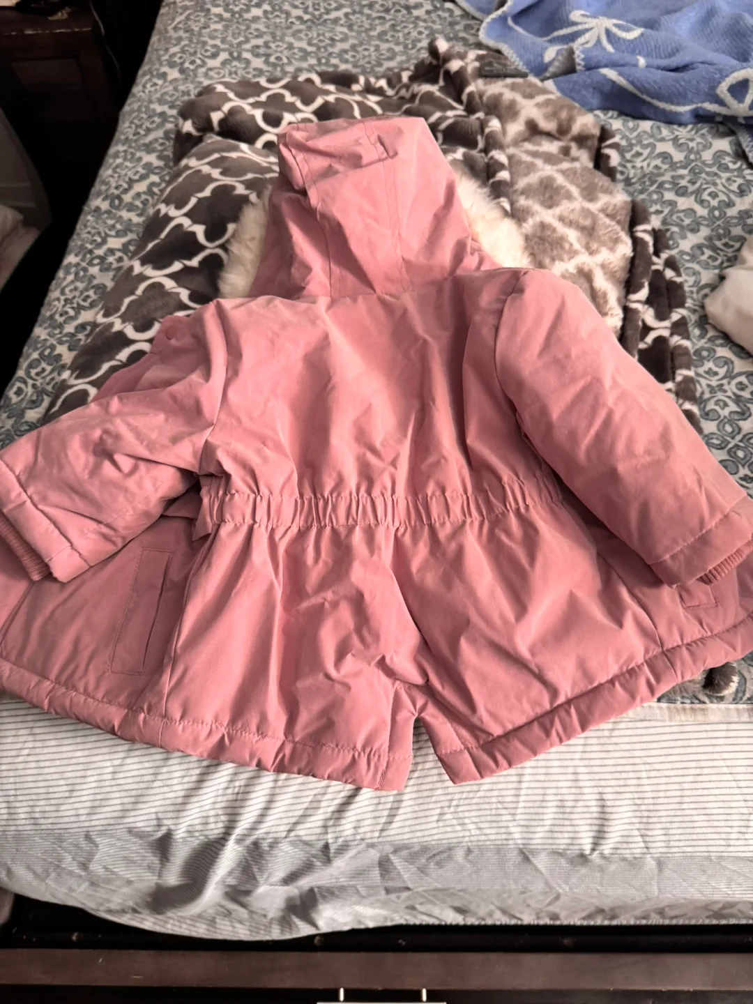 Primark Rose Pink Winter Coat size 0-3 months image indicator(3)