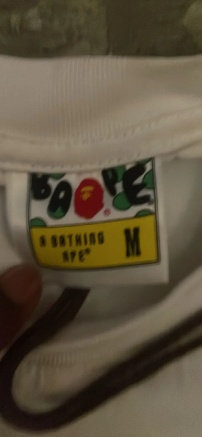 A Bathing Ape (BAPE) White T-Shirt - Size M image indicator(2)