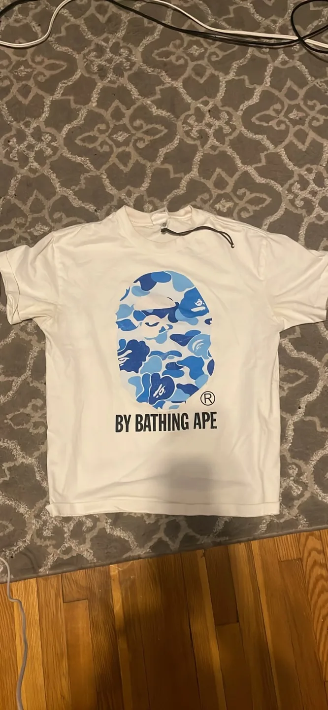 A Bathing Ape (BAPE) White T-Shirt - Size M thumbnail
