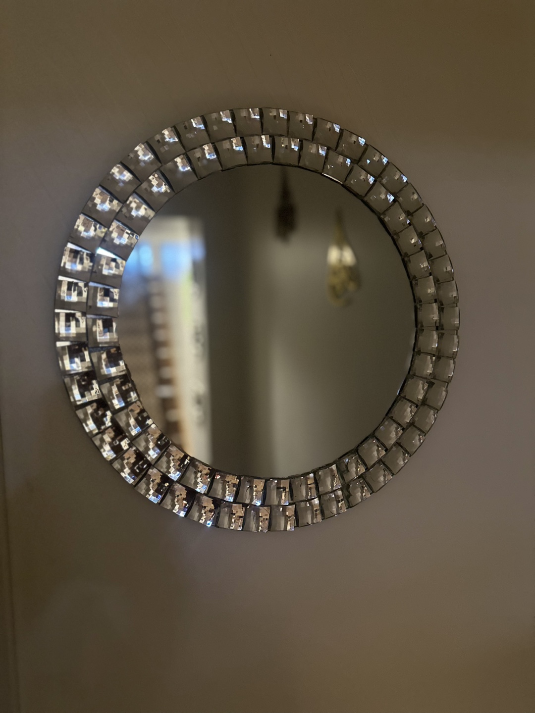 Round Crystal Accent Wall Mirror - photo 2