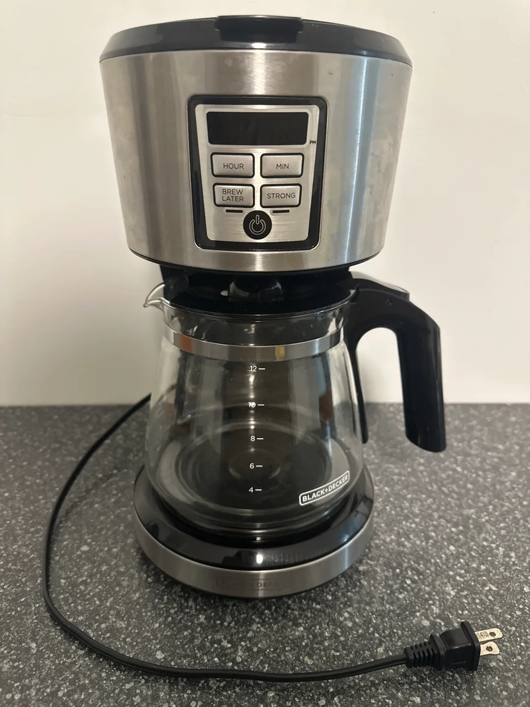 Black + Decker 12-Cup Coffee Maker - programmable