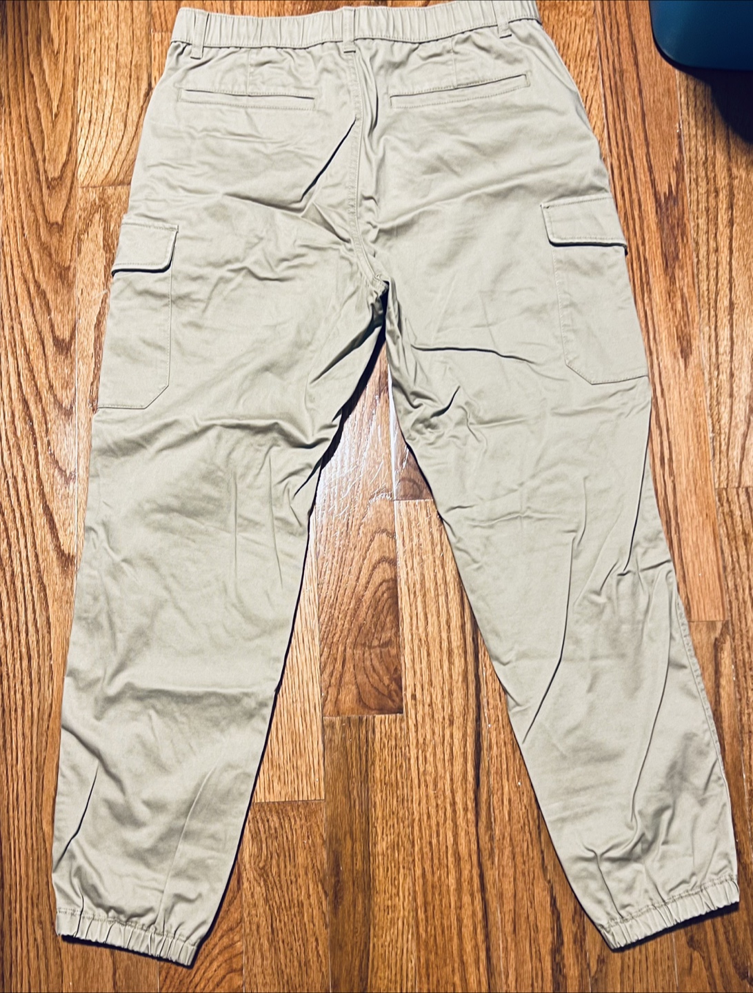 Uniqlo Cargo pants size medium