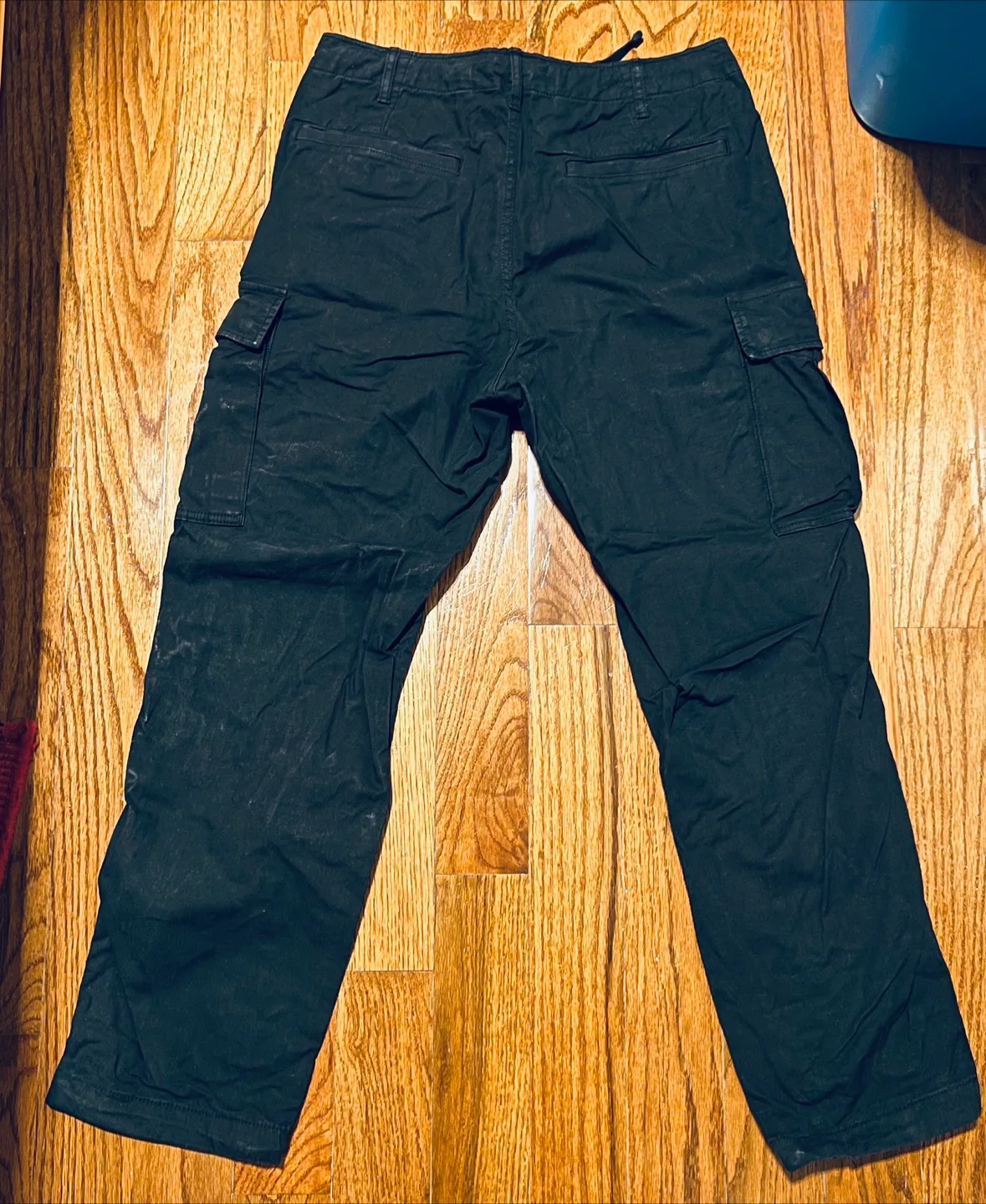 uniqlo cargo pants thumbnail