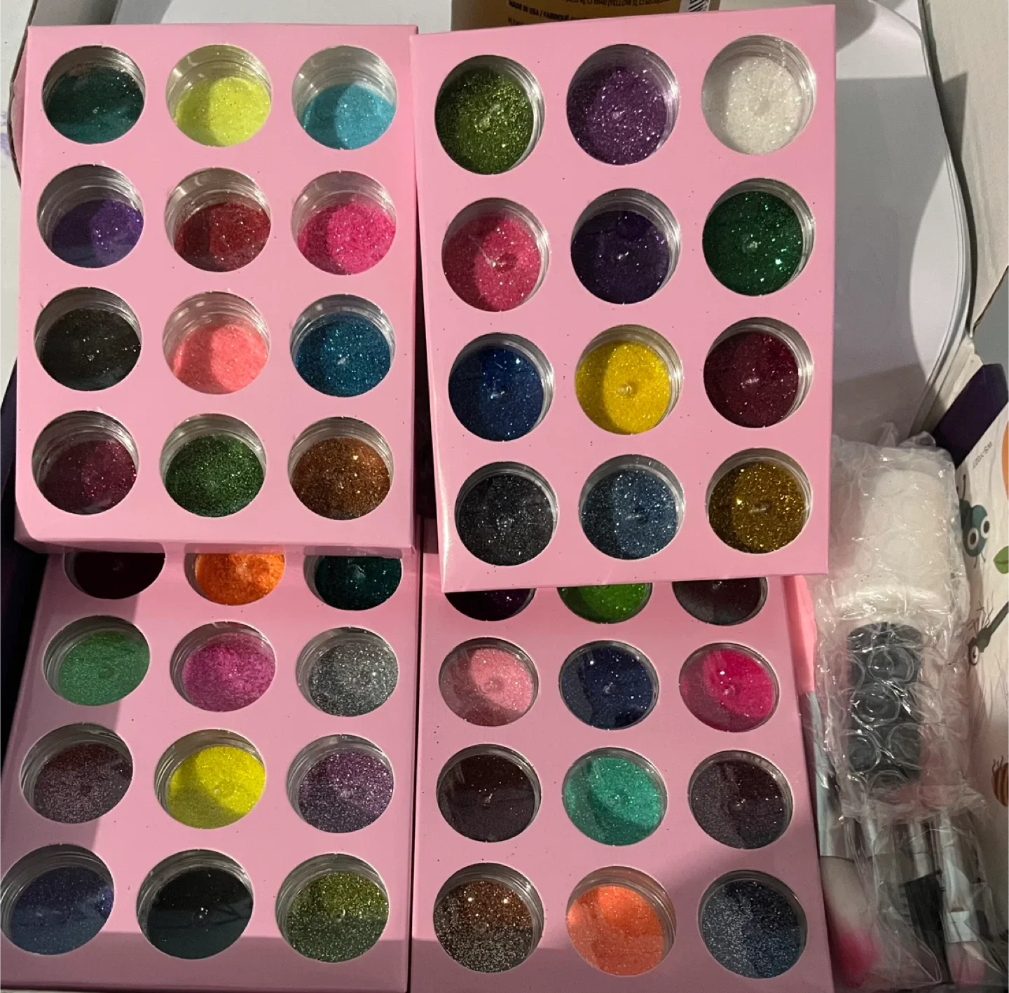 Glitter Tattoos Kit with Stencils & Brushes image indicator(2)