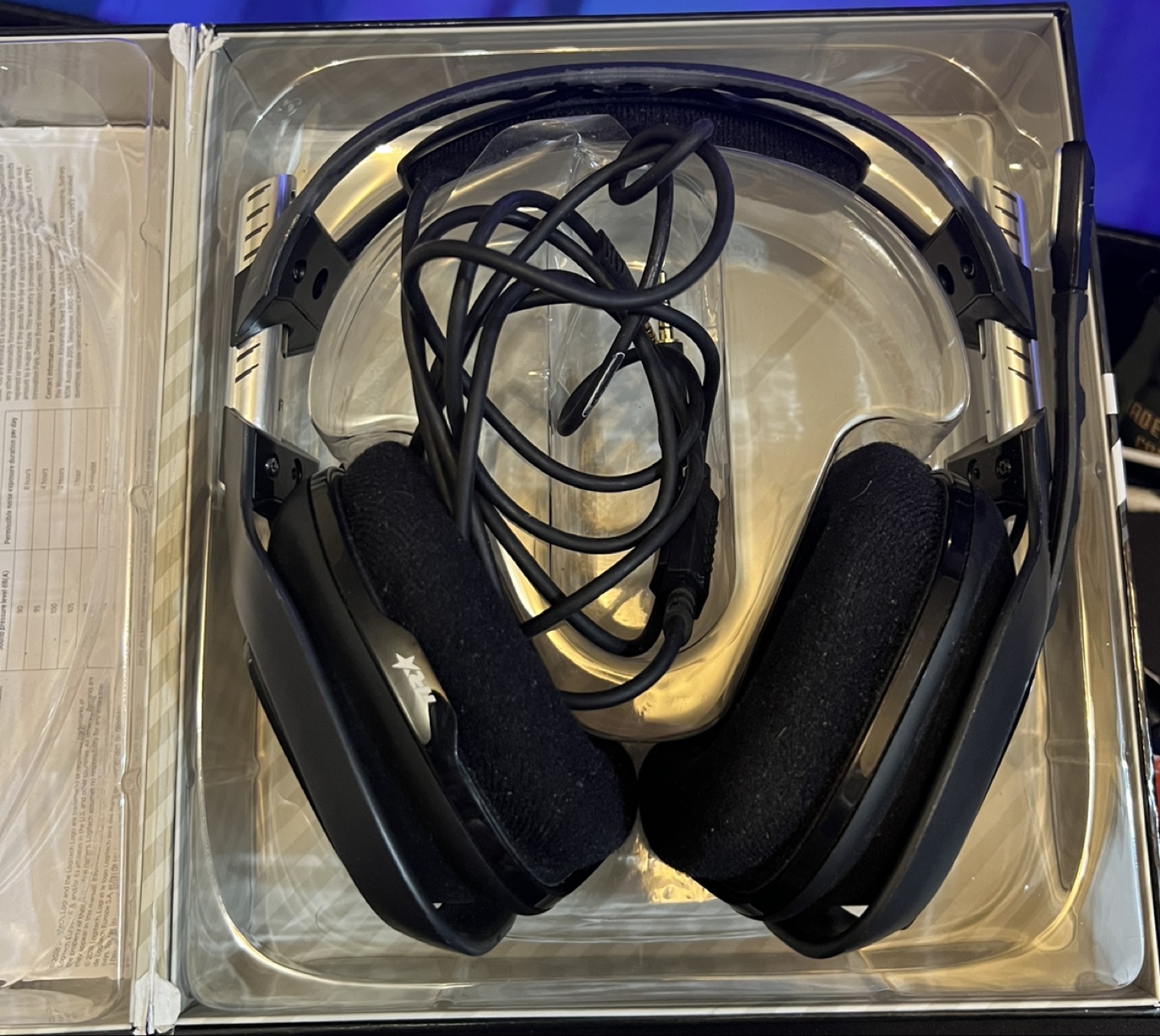 Astro A40 TR Xbox Gaming Headset (Used) - photo 3