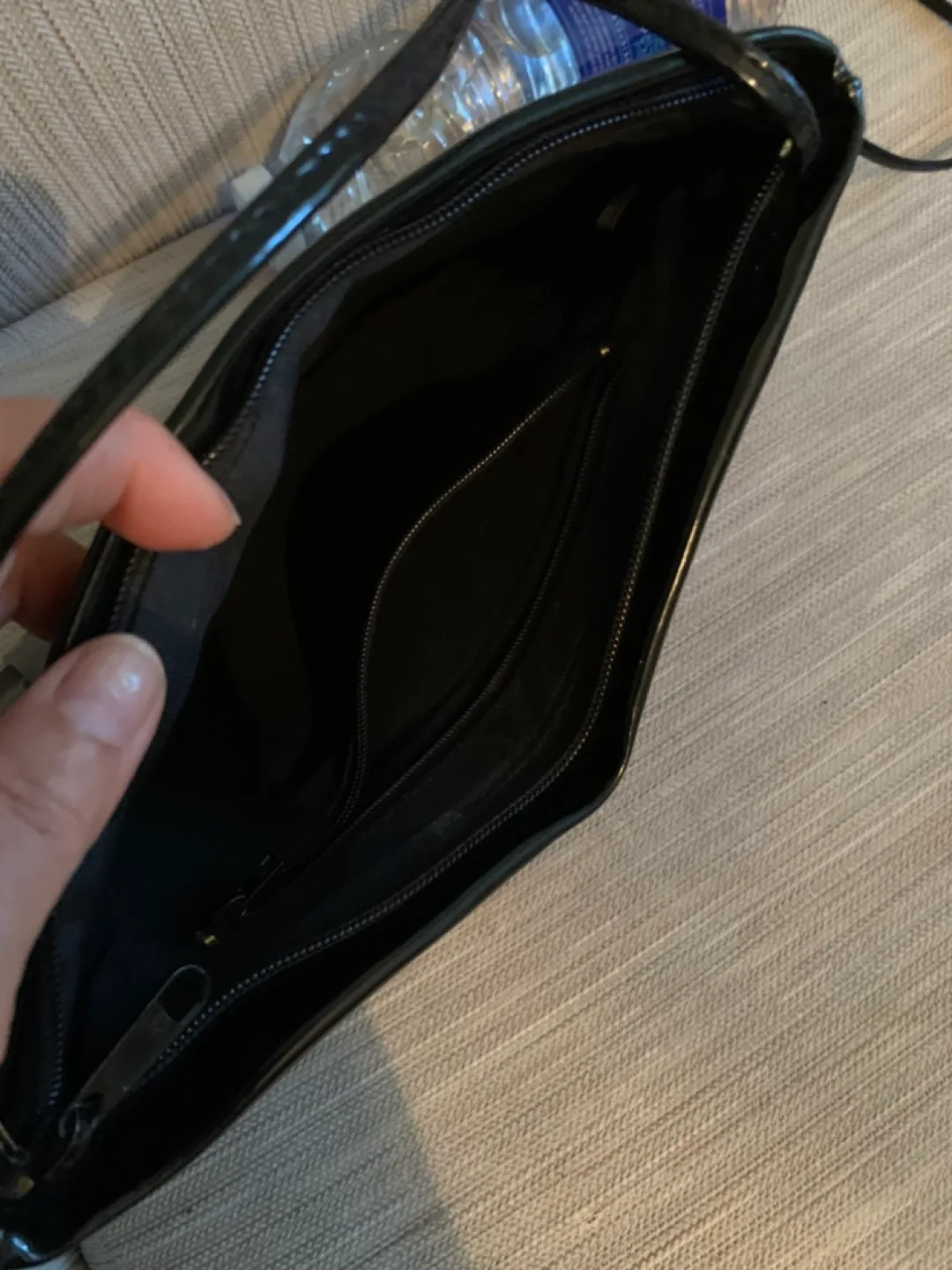 Black Patent Leather Clutch Purse image indicator(4)