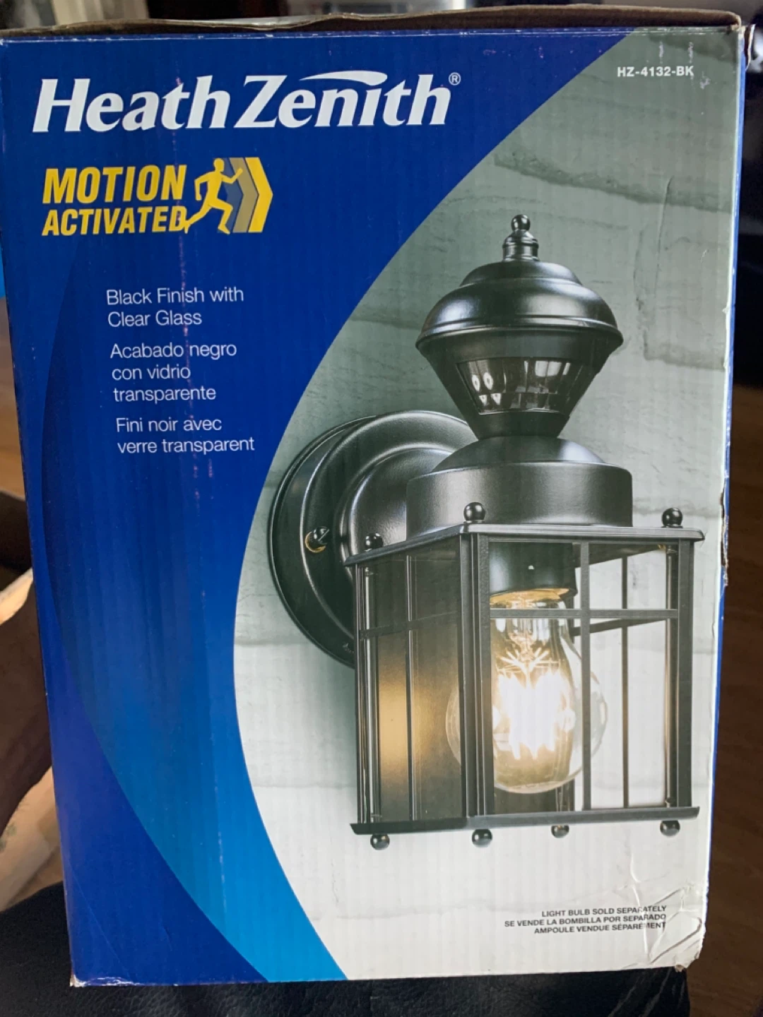 Heath zenith motion activated outdoor light fixture. - photo 3