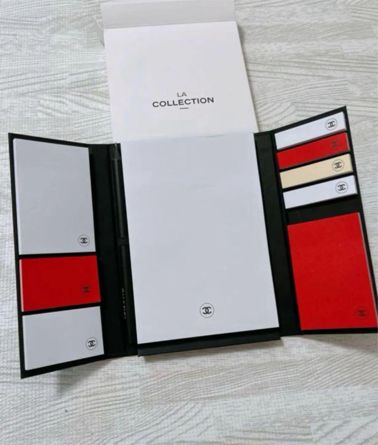 Chanel La Collection Notepad Set