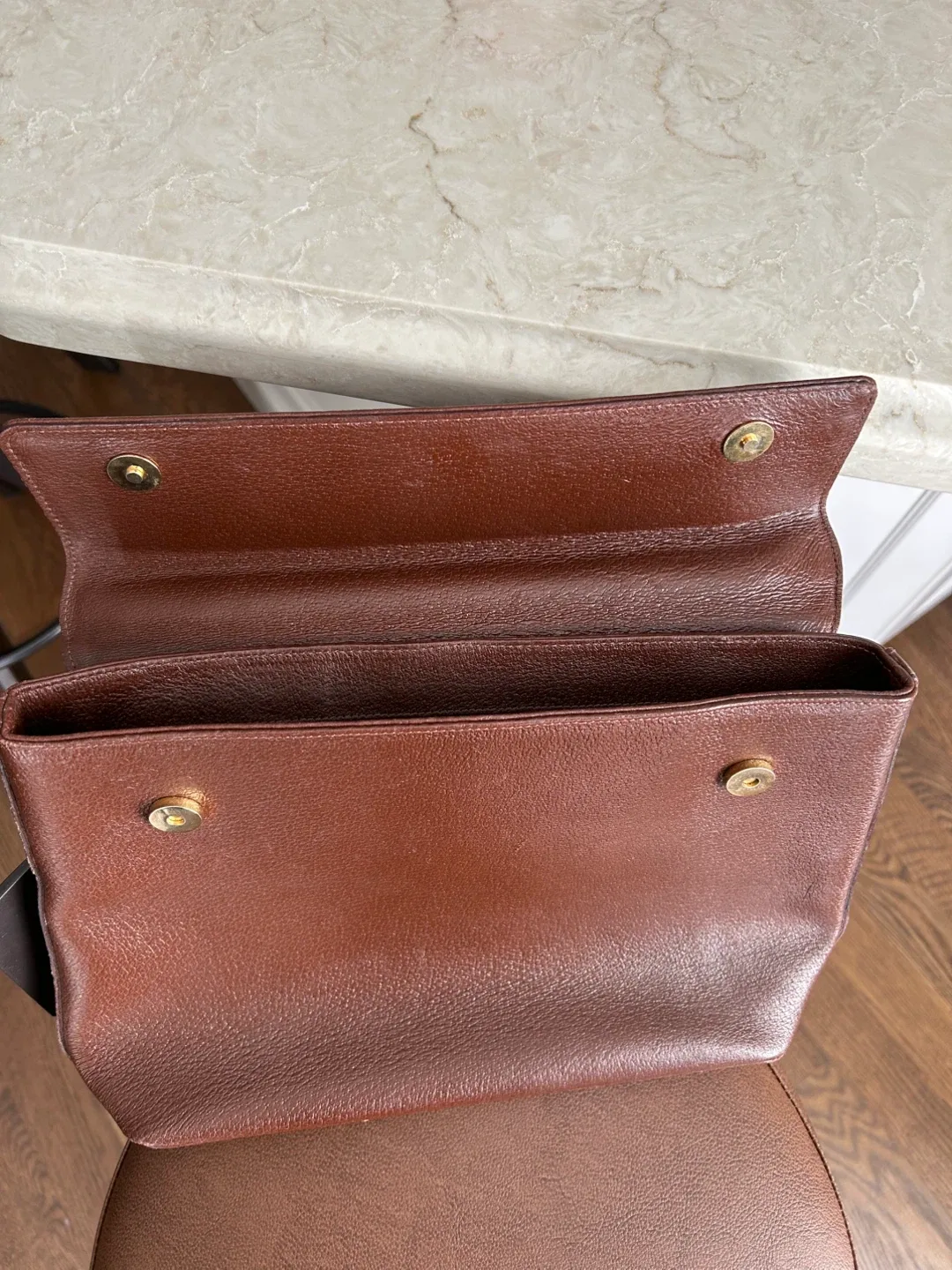 VINTAGE NON-LEATHER HOLT RENFREW CANADA PURSE image indicator(2)