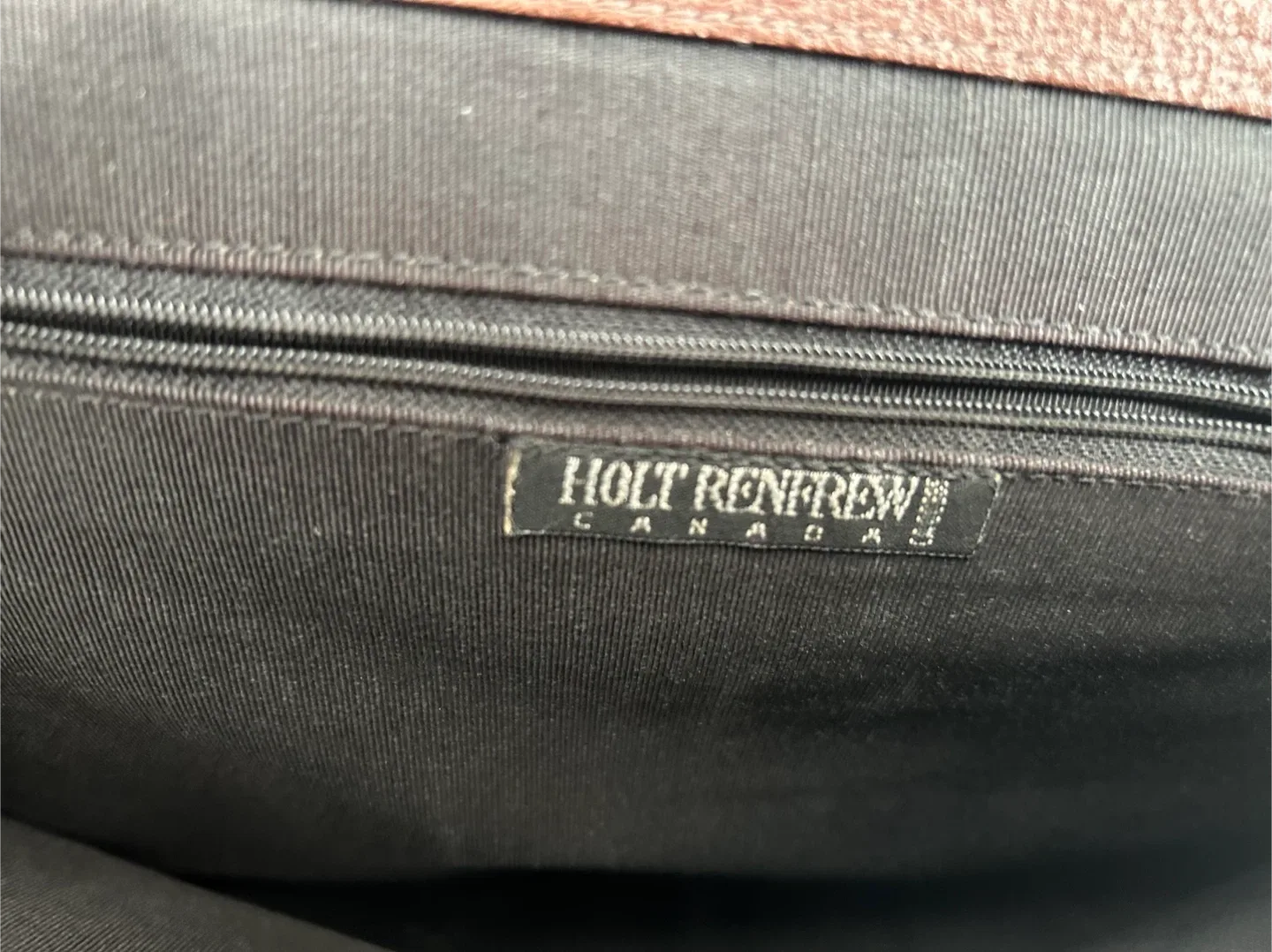 VINTAGE NON-LEATHER HOLT RENFREW CANADA PURSE image indicator(4)