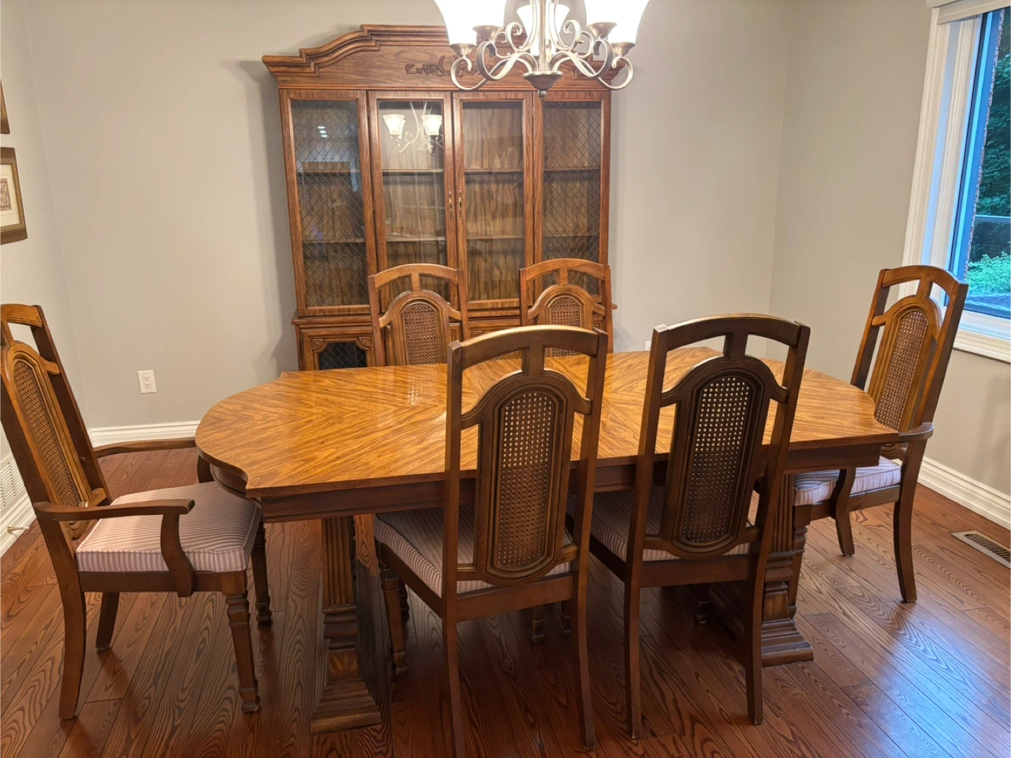 Dining Table Set with 6 Chairs & Hutch Cabinet
