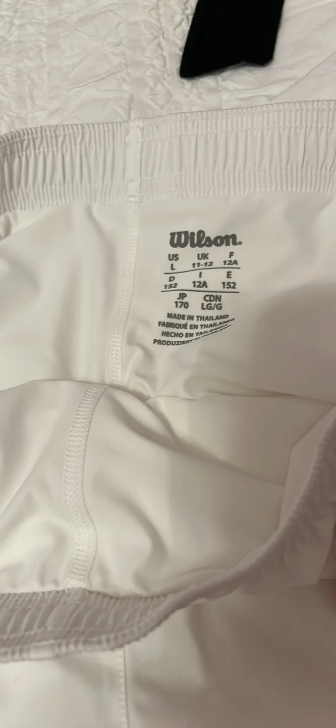 New Wilson Girls' Team II 3.5 Shorts - Size L thumbnail