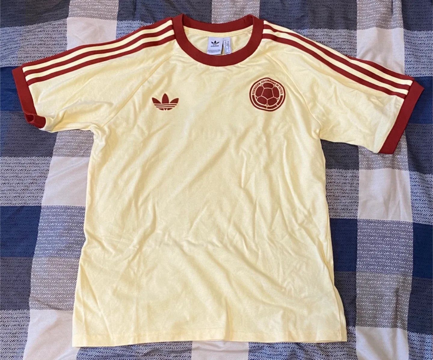 Adidas Colombia Football Jersey, Size M thumbnail