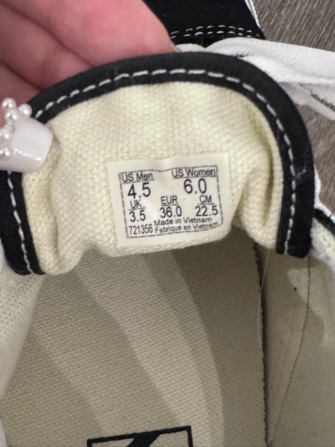 Vans Old Skool sneakers with floral embroidery - photo 3