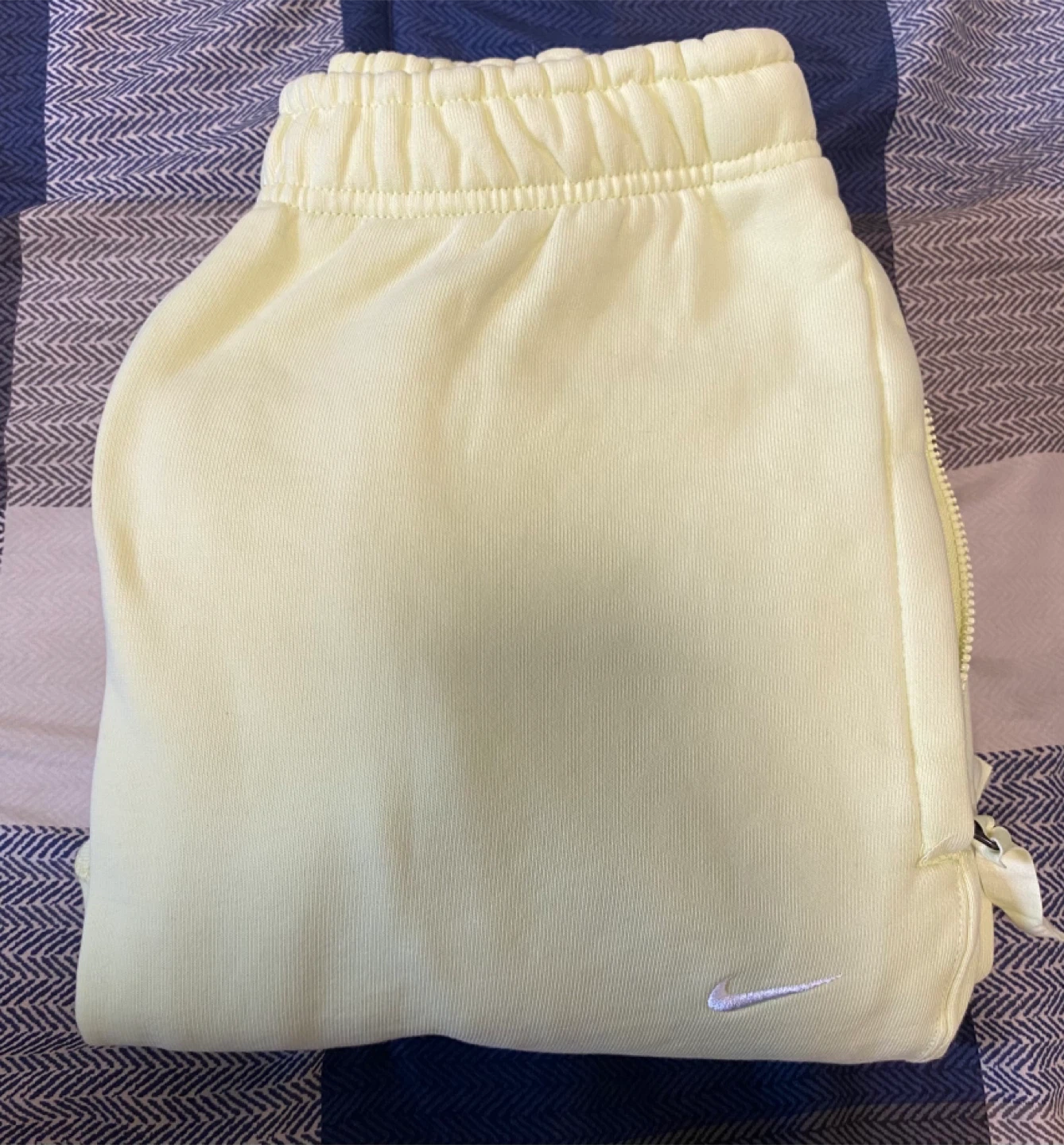 Nike Fleece Pants - XS - Light Yellow - photo 3