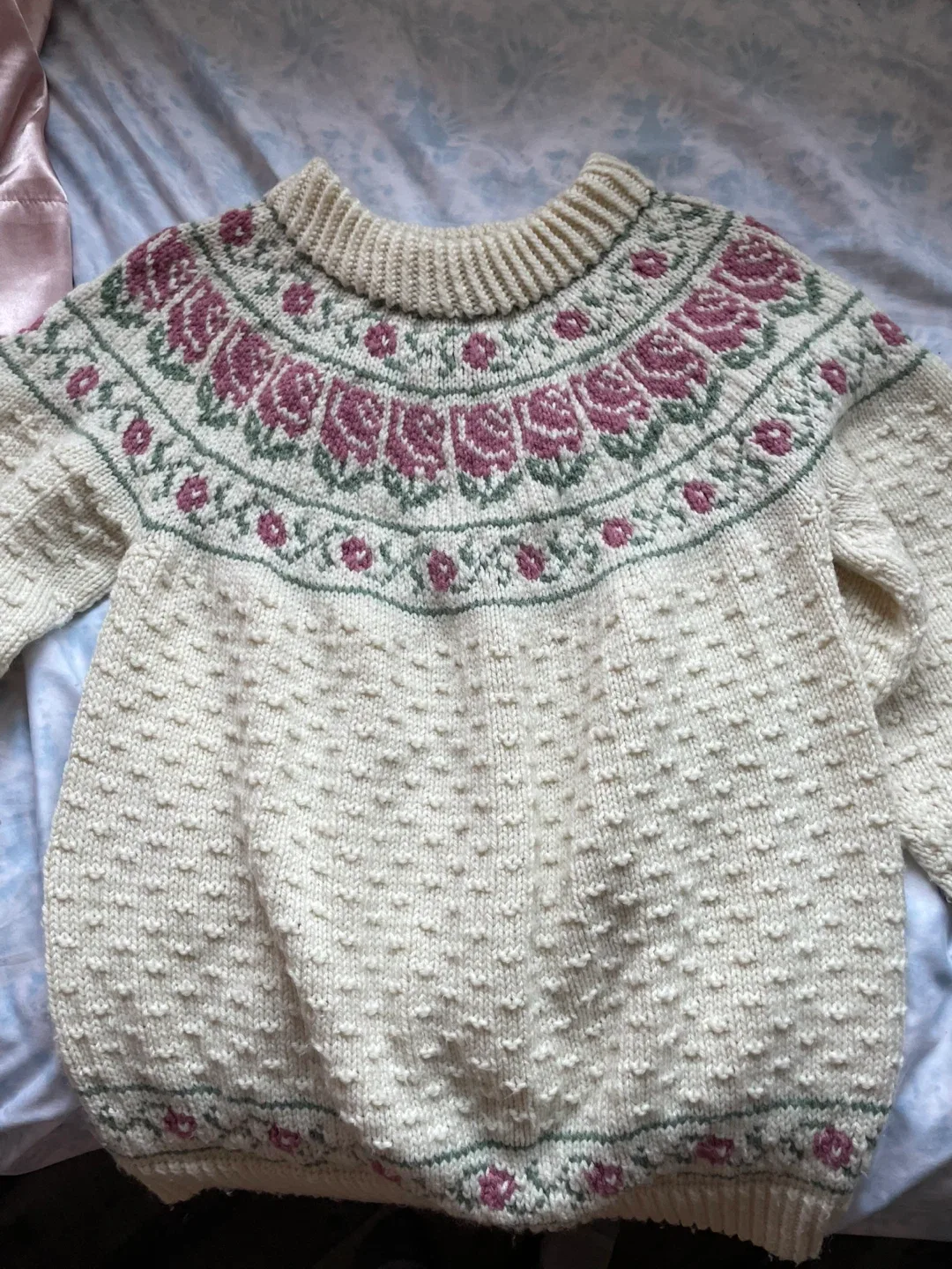 Hand-Knitted Cream Wool Sweater with Floral Design thumbnail