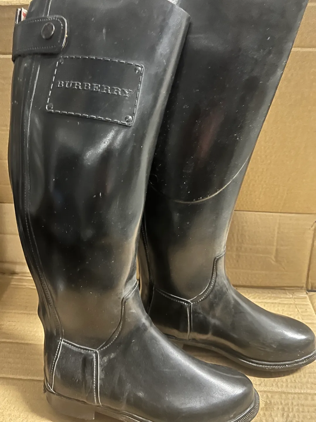Burberry Equestrian Black Rain Boots- Size 36 image indicator(2)