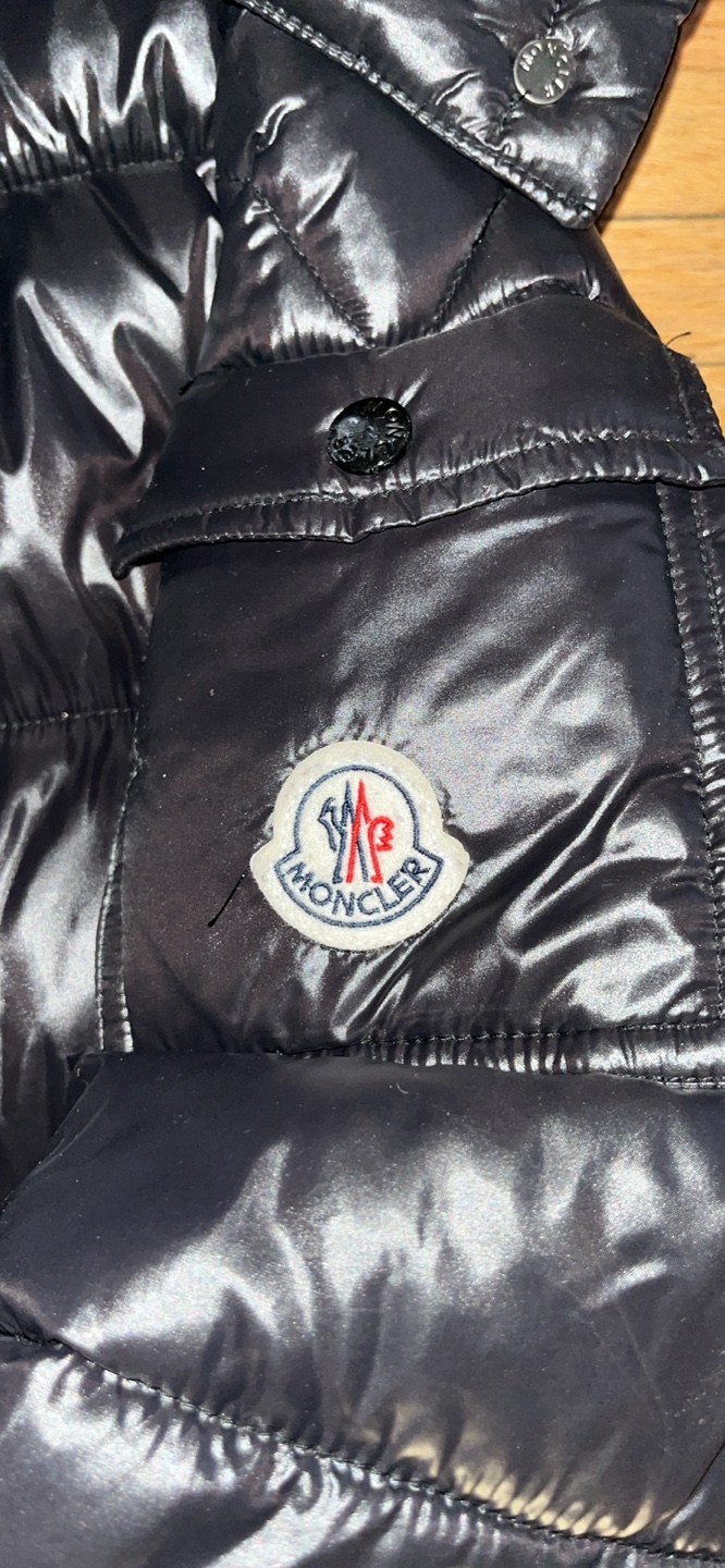 Moncler Jacket - Size M - photo 3