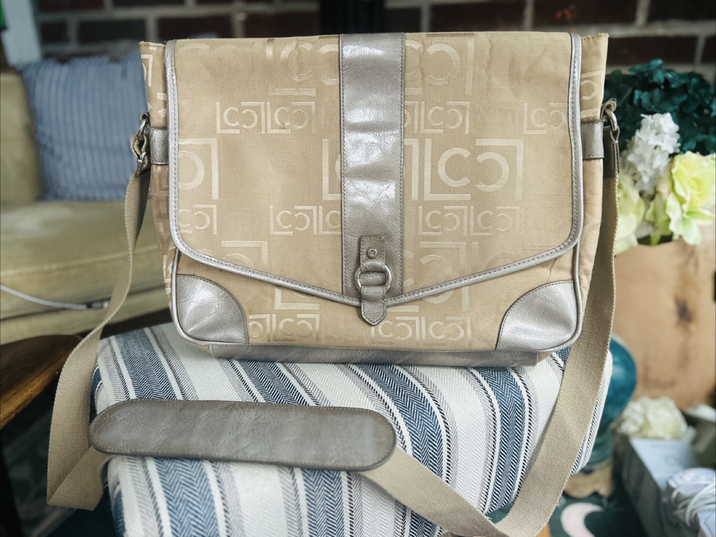 Liz Claiborne Shoulder Bag