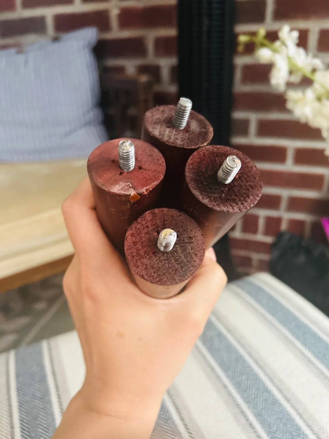 Set of 4 Wood & Brass Furniture Legs image indicator(3)