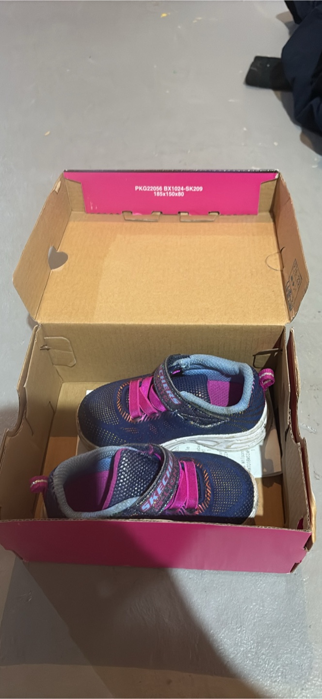 Skechers Kids' Blue/Pink Light-Up Shoes  - Size 7 - photo 2