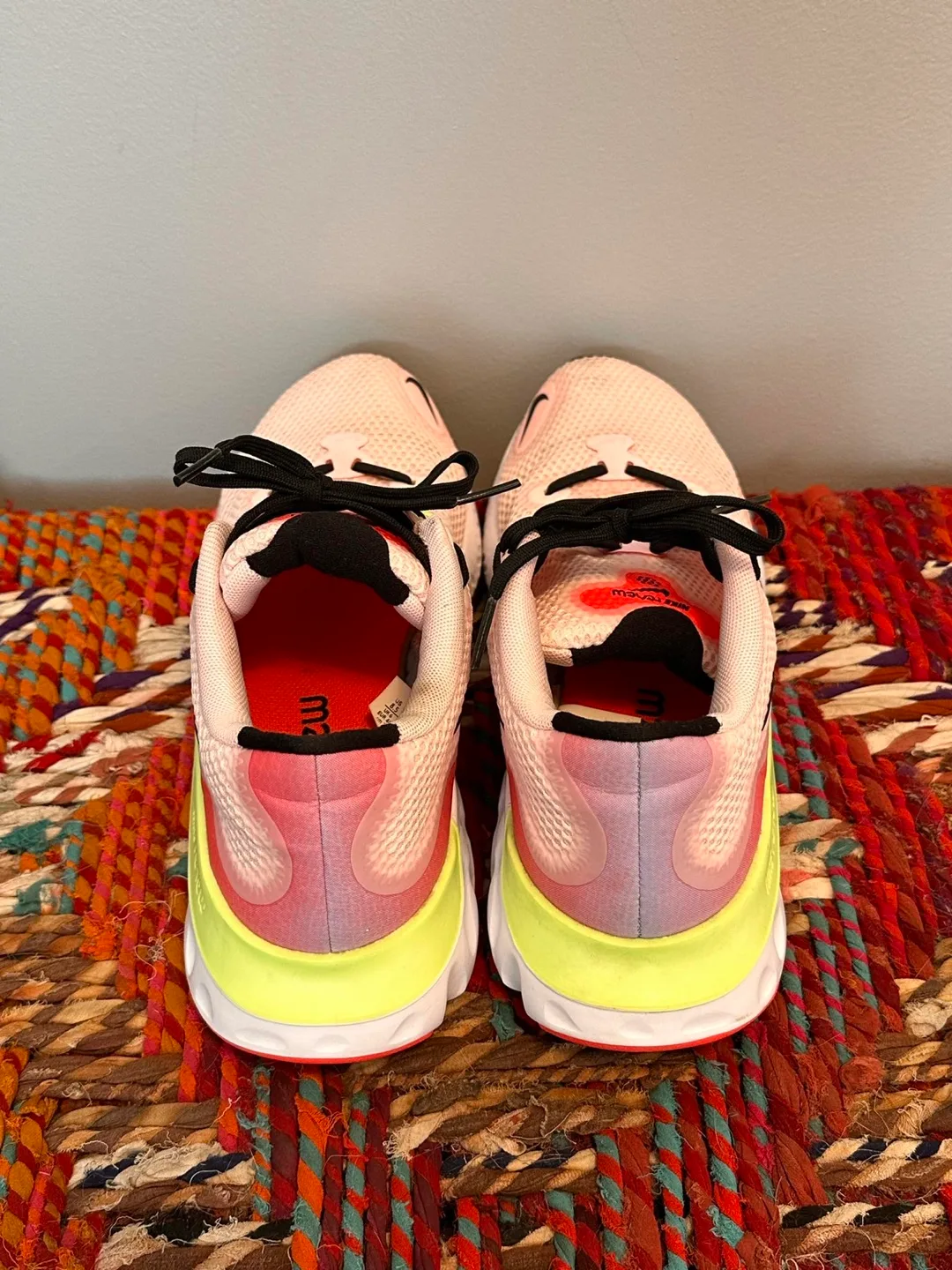 Nike Renew Run Sneakers - Size 8.5 US image indicator(8)