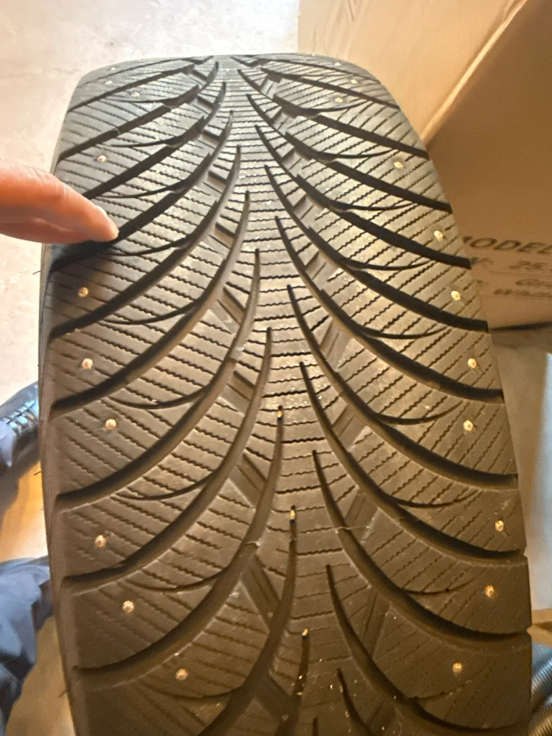 Goodyear WinterCommand Tire 275/65R18