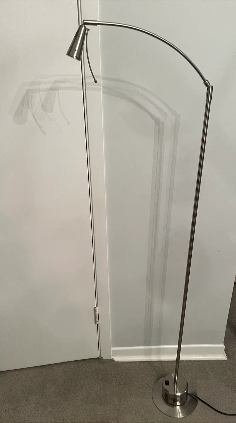 Adjustable Arc Floor Lamp 🥕 thumbnail