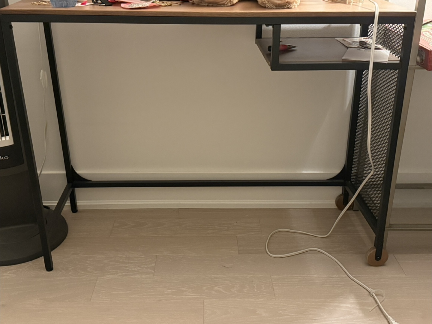 IKEA desk/laptop table