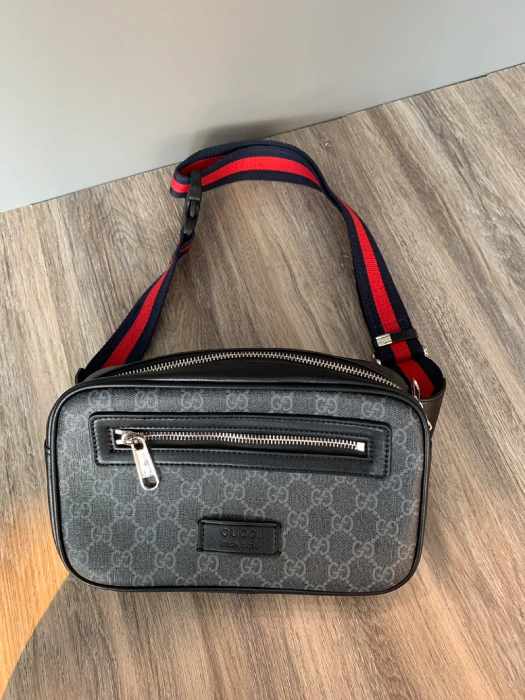 Gucci Grey Messenger Bag thumbnail