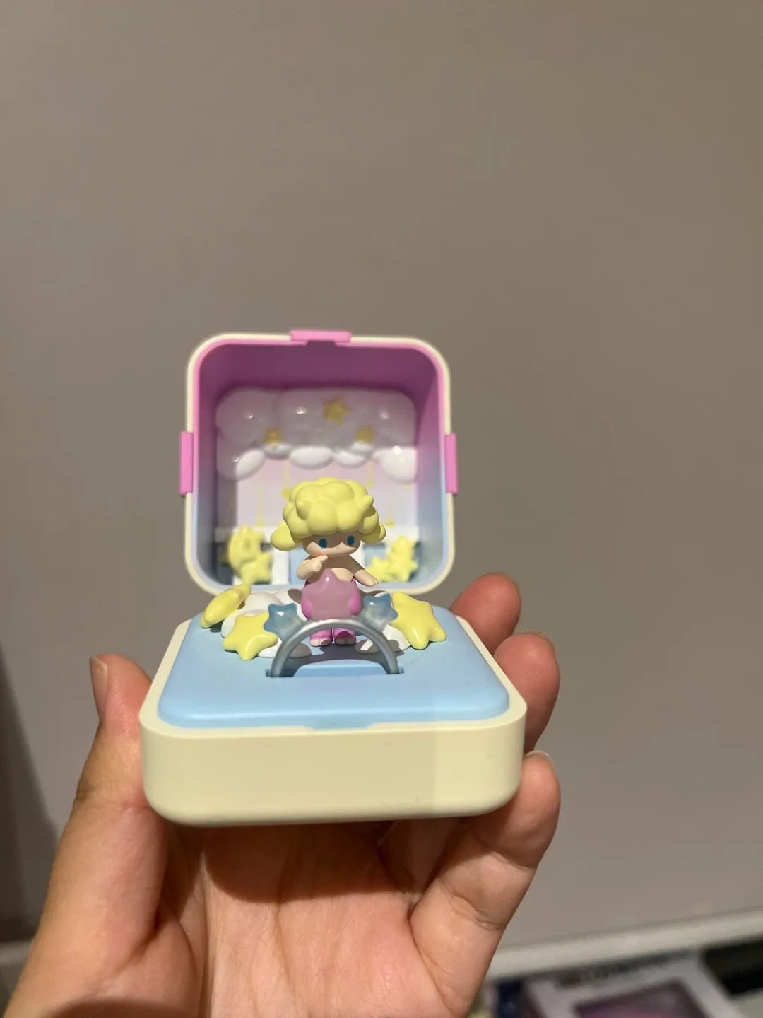 Molly x Finding Unicorn Mini Figure thumbnail