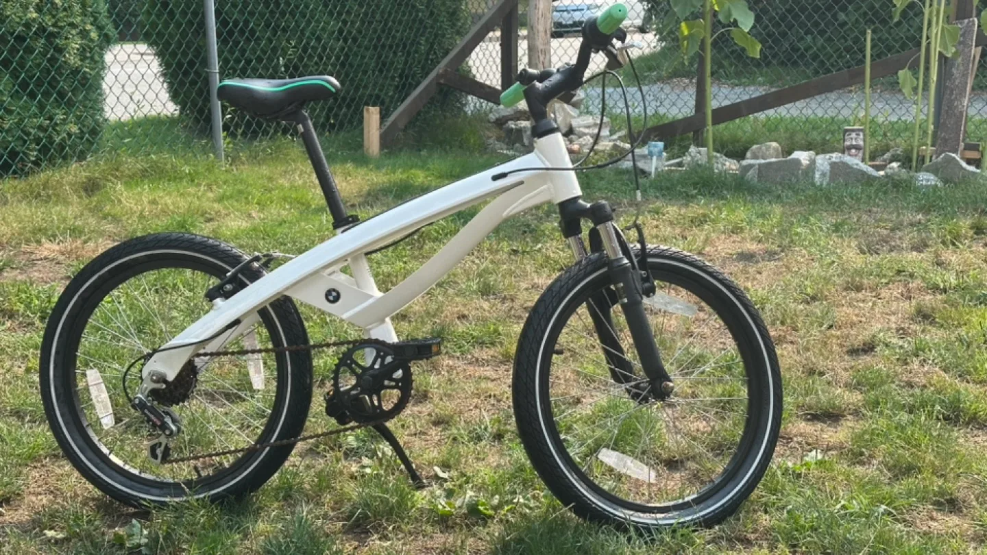 BMW Kids Bike - White image indicator(5)