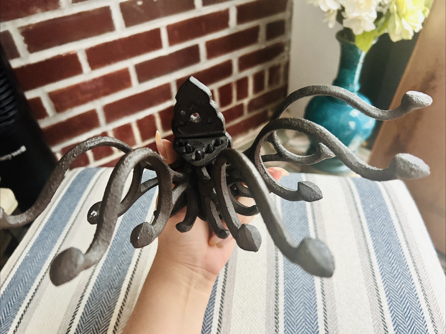 Vintage Cast Iron Octopus Wall Hook - photo 2