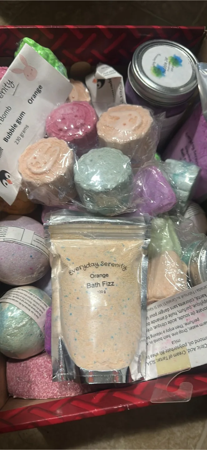 🥕Everyday Serenity & Bubble Jar Bath Bombs thumbnail