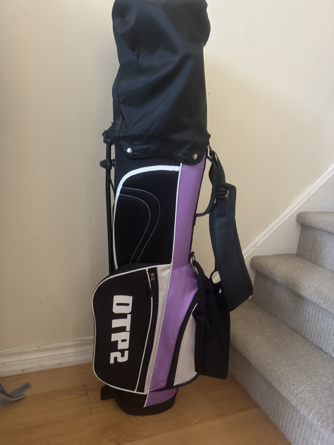 Women’s DTP Golf Club Set & Practice mat