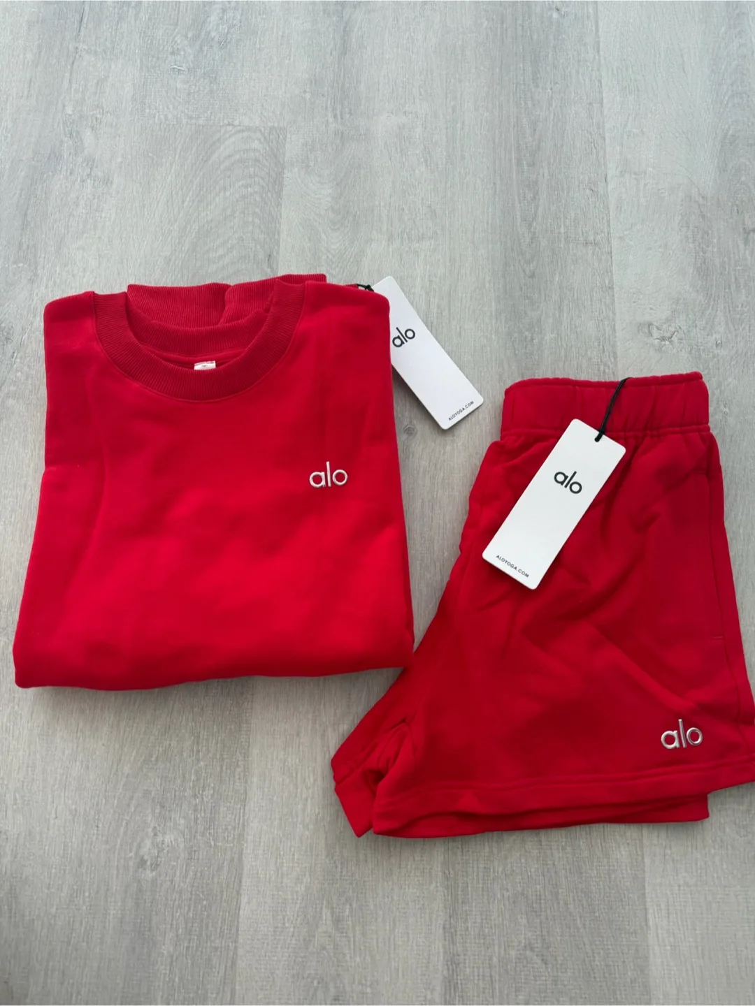 ALO Yoga Candy Red Accolade Crewneck & Shorts Set image indicator(3)