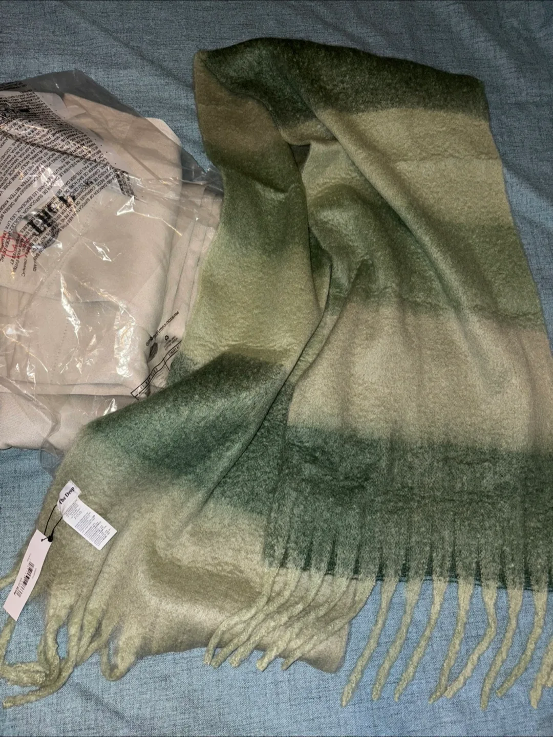 Brand new Large Chunky Fluffy Winter Scarf/Shawl thumbnail