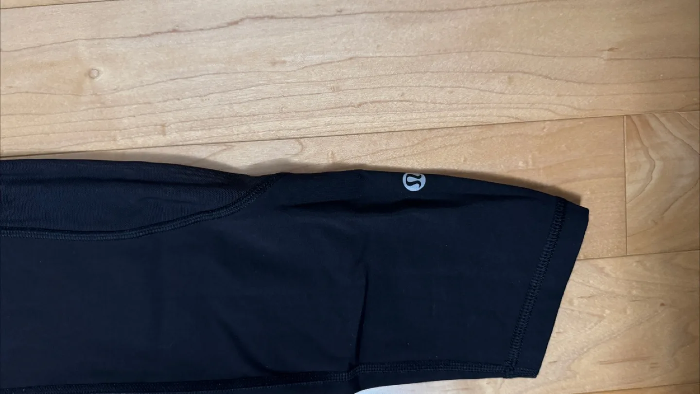 Lululemon Grey & Black Athletic Leggings image indicator(6)