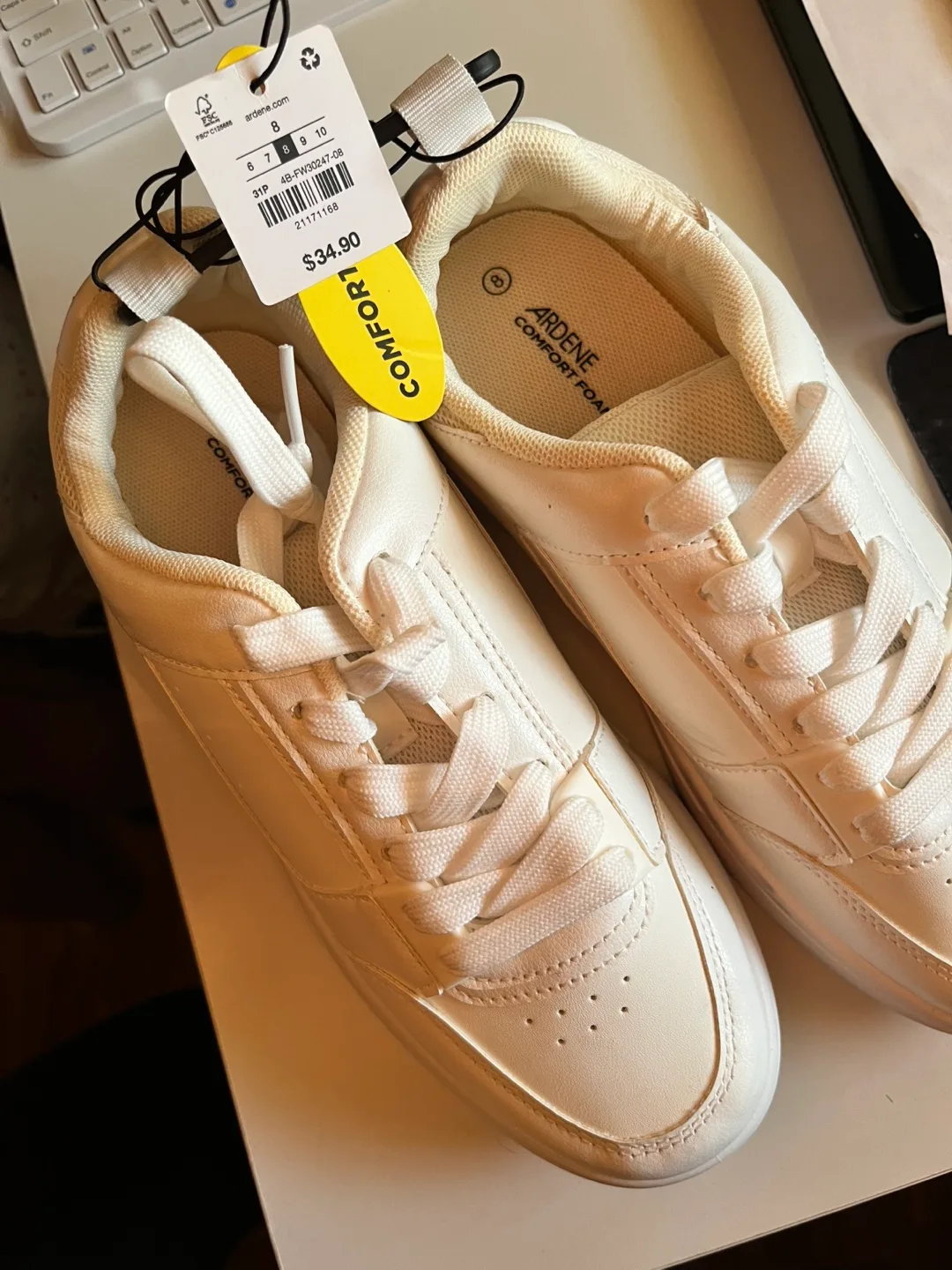 New Ardene White Sneakers - Size 8 image indicator(4)