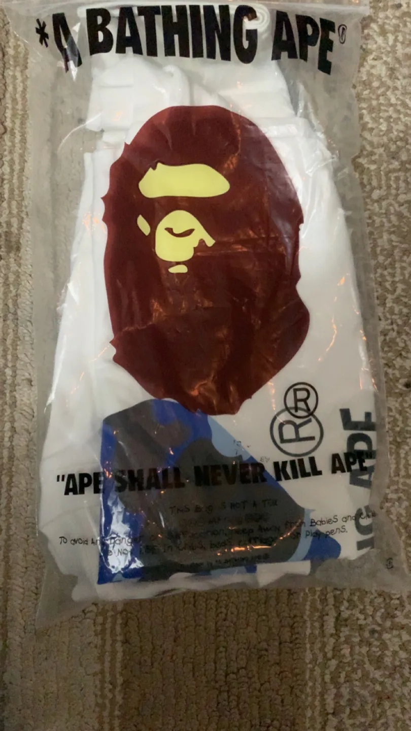 Bathing Ape T-Shirt - Size M - White thumbnail